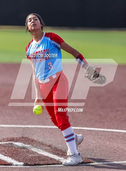 Thumbnail 3 in Centennial vs. Monterey (UIL 5A Regional Semifinals) photogallery.