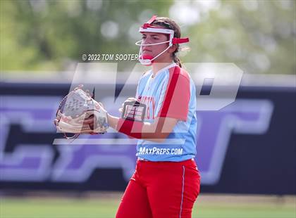 Thumbnail 2 in Centennial vs. Monterey (UIL 5A Regional Semifinals) photogallery.