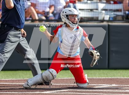 Thumbnail 2 in Centennial vs. Monterey (UIL 5A Regional Semifinals) photogallery.
