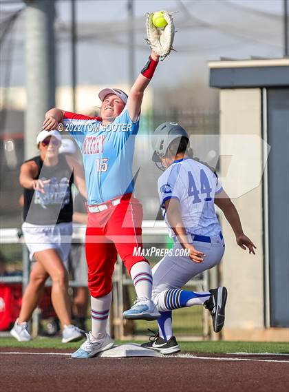 Thumbnail 1 in Centennial vs. Monterey (UIL 5A Regional Semifinals) photogallery.