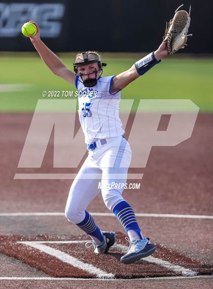 Thumbnail 1 in Centennial vs. Monterey (UIL 5A Regional Semifinals) photogallery.