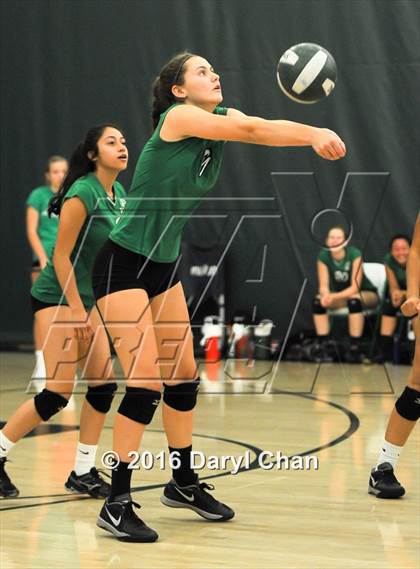 Thumbnail 3 in Mayfield @ Monrovia photogallery.