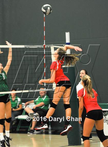 Thumbnail 3 in Mayfield @ Monrovia photogallery.