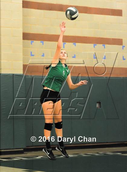 Thumbnail 1 in Mayfield @ Monrovia photogallery.