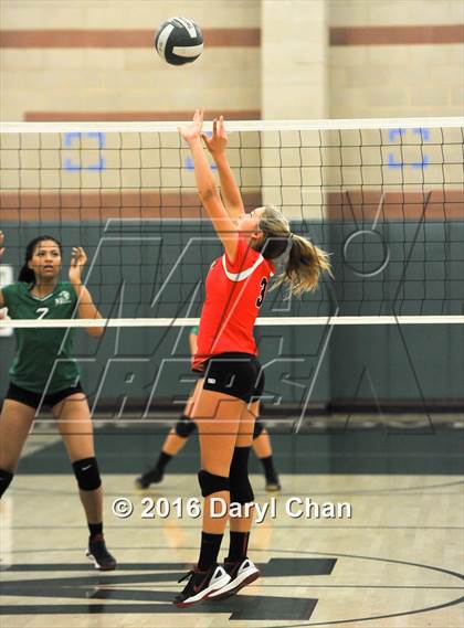 Thumbnail 1 in Mayfield @ Monrovia photogallery.
