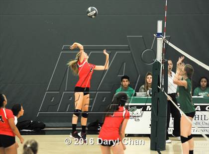 Thumbnail 1 in Mayfield @ Monrovia photogallery.