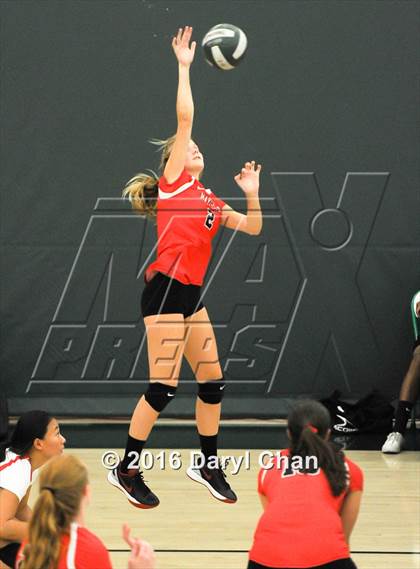 Thumbnail 3 in Mayfield @ Monrovia photogallery.