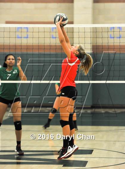 Thumbnail 3 in Mayfield @ Monrovia photogallery.