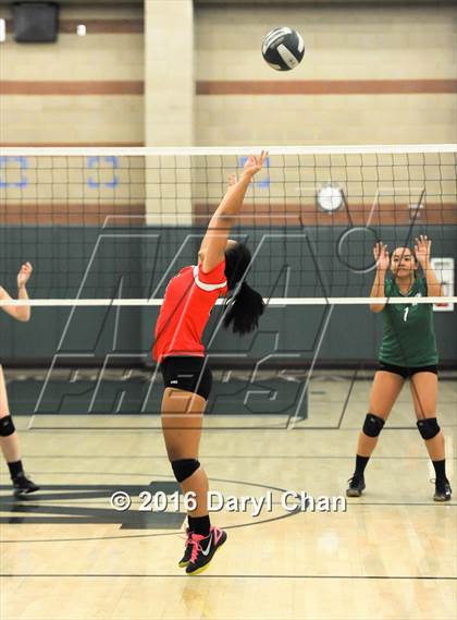 Thumbnail 1 in Mayfield @ Monrovia photogallery.