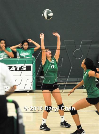 Thumbnail 2 in Mayfield @ Monrovia photogallery.