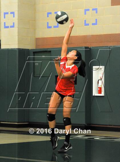 Thumbnail 1 in Mayfield @ Monrovia photogallery.