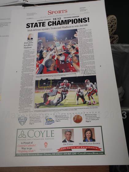 Thumbnail 2 in Central Catholic TOC Ceremony photogallery.