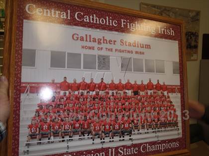 Thumbnail 1 in Central Catholic TOC Ceremony photogallery.