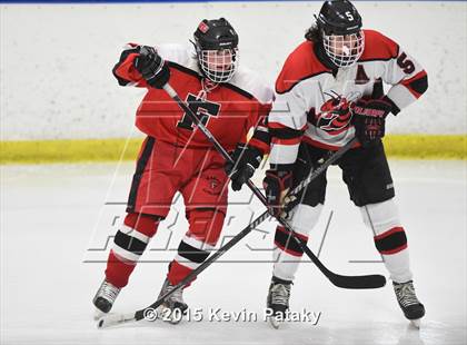 Thumbnail 2 in Fairfield Warde/Ludlowe vs. Branford (CIAC D2 Quarterfinal) photogallery.