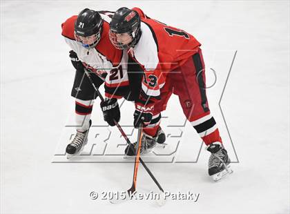 Thumbnail 2 in Fairfield Warde/Ludlowe vs. Branford (CIAC D2 Quarterfinal) photogallery.