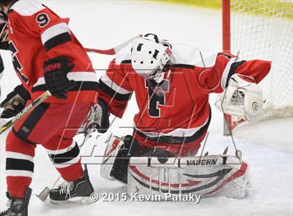 Thumbnail 2 in Fairfield Warde/Ludlowe vs. Branford (CIAC D2 Quarterfinal) photogallery.