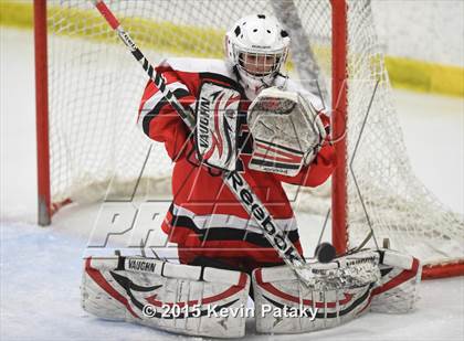 Thumbnail 2 in Fairfield Warde/Ludlowe vs. Branford (CIAC D2 Quarterfinal) photogallery.