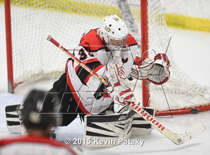 Thumbnail 2 in Fairfield Warde/Ludlowe vs. Branford (CIAC D2 Quarterfinal) photogallery.