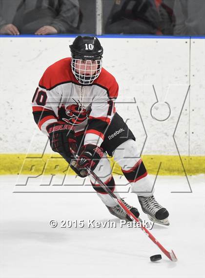 Thumbnail 3 in Fairfield Warde/Ludlowe vs. Branford (CIAC D2 Quarterfinal) photogallery.