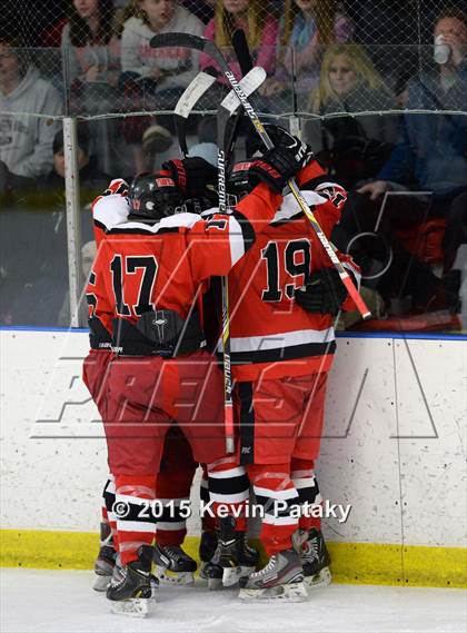 Thumbnail 2 in Fairfield Warde/Ludlowe vs. Branford (CIAC D2 Quarterfinal) photogallery.