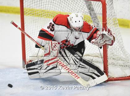 Thumbnail 2 in Fairfield Warde/Ludlowe vs. Branford (CIAC D2 Quarterfinal) photogallery.