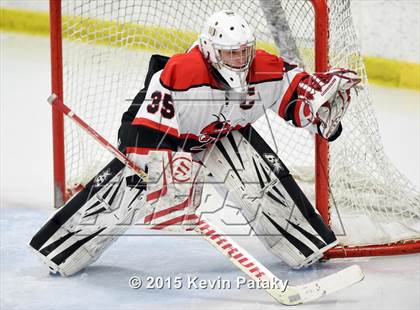 Thumbnail 2 in Fairfield Warde/Ludlowe vs. Branford (CIAC D2 Quarterfinal) photogallery.