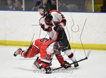 Thumbnail 2 in Fairfield Warde/Ludlowe vs. Branford (CIAC D2 Quarterfinal) photogallery.
