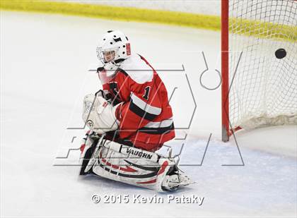 Thumbnail 3 in Fairfield Warde/Ludlowe vs. Branford (CIAC D2 Quarterfinal) photogallery.