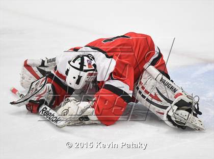 Thumbnail 2 in Fairfield Warde/Ludlowe vs. Branford (CIAC D2 Quarterfinal) photogallery.