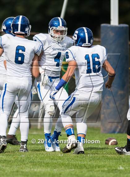 Thumbnail 2 in JV: Manchester vs. Southington photogallery.