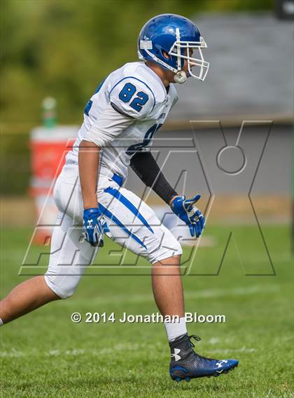 Thumbnail 1 in JV: Manchester vs. Southington photogallery.