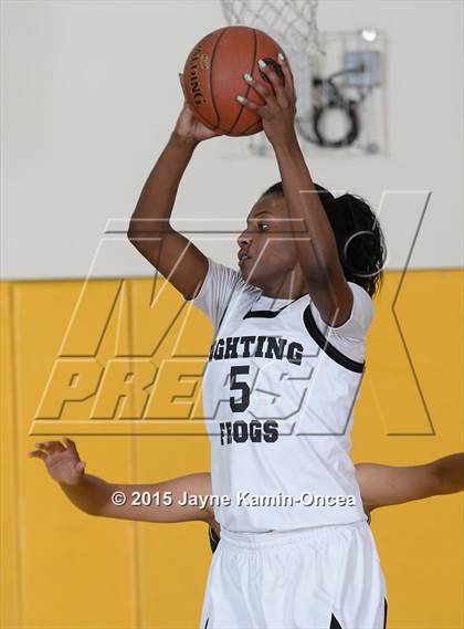 Thumbnail 2 in Ribet Academy vs. Orangewood Academy (CIF D5AA Final) photogallery.