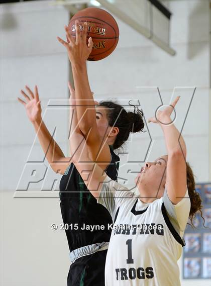 Thumbnail 2 in Ribet Academy vs. Orangewood Academy (CIF D5AA Final) photogallery.