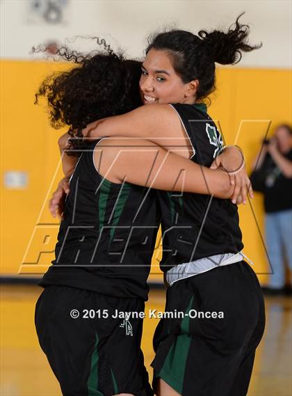Thumbnail 3 in Ribet Academy vs. Orangewood Academy (CIF D5AA Final) photogallery.