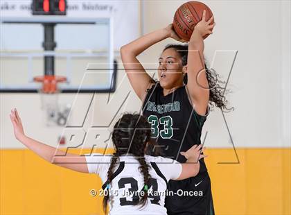 Thumbnail 2 in Ribet Academy vs. Orangewood Academy (CIF D5AA Final) photogallery.