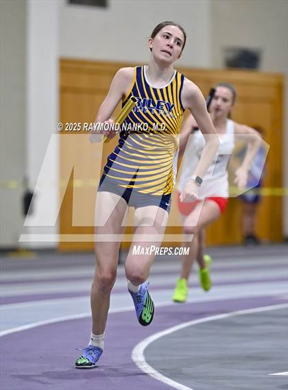 Thumbnail 3 in Taylor HSR Qualifier (4 x 200m Relay) photogallery.