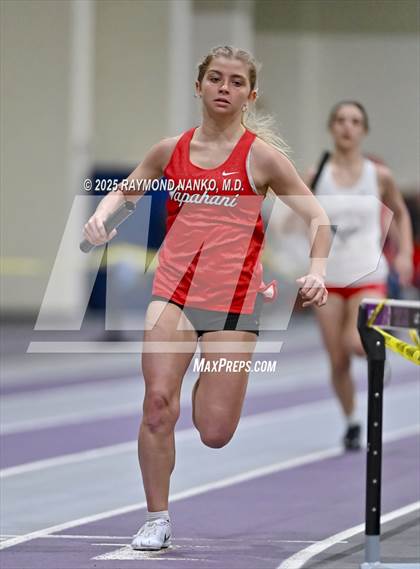Thumbnail 1 in Taylor HSR Qualifier (4 x 200m Relay) photogallery.