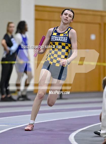 Thumbnail 1 in Taylor HSR Qualifier (4 x 200m Relay) photogallery.