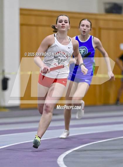Thumbnail 2 in Taylor HSR Qualifier (4 x 200m Relay) photogallery.