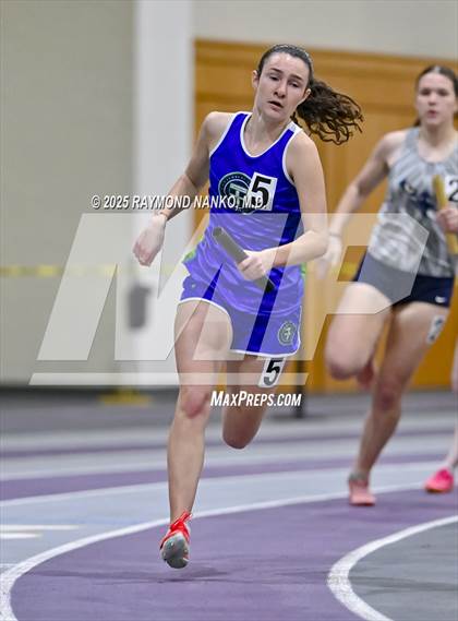 Thumbnail 1 in Taylor HSR Qualifier (4 x 200m Relay) photogallery.