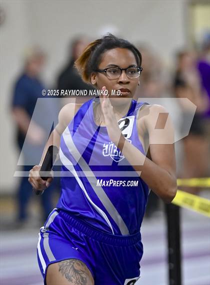 Thumbnail 2 in Taylor HSR Qualifier (4 x 200m Relay) photogallery.