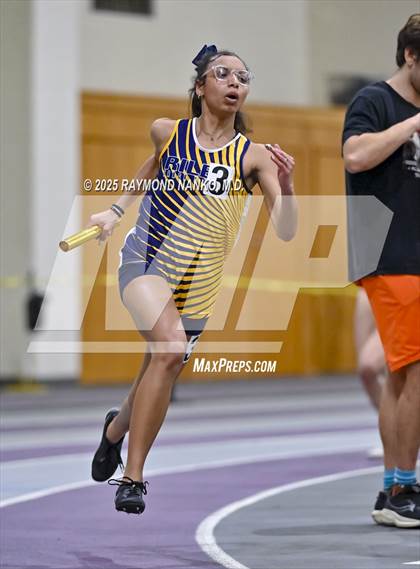 Thumbnail 2 in Taylor HSR Qualifier (4 x 200m Relay) photogallery.