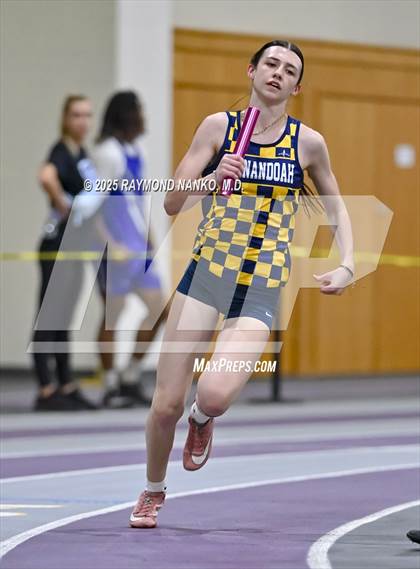 Thumbnail 2 in Taylor HSR Qualifier (4 x 200m Relay) photogallery.