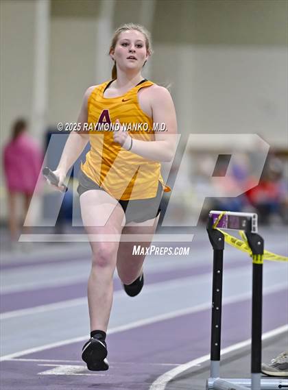 Thumbnail 2 in Taylor HSR Qualifier (4 x 200m Relay) photogallery.
