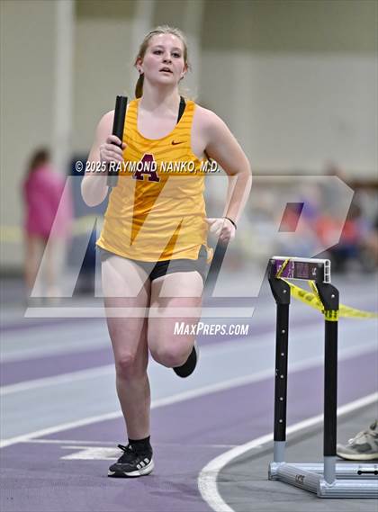 Thumbnail 1 in Taylor HSR Qualifier (4 x 200m Relay) photogallery.
