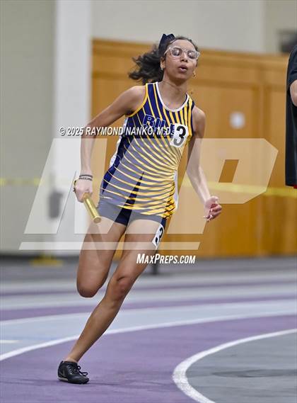 Thumbnail 3 in Taylor HSR Qualifier (4 x 200m Relay) photogallery.