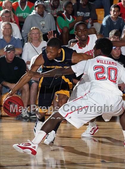 Thumbnail 2 in Riverside vs. Prestonwood Christian (City of Palms Classic) photogallery.