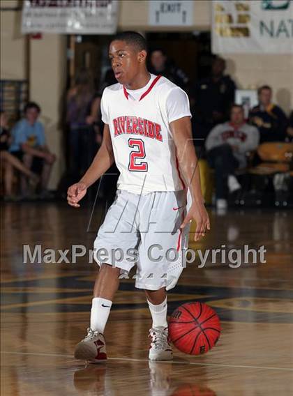 Thumbnail 1 in Riverside vs. Prestonwood Christian (City of Palms Classic) photogallery.
