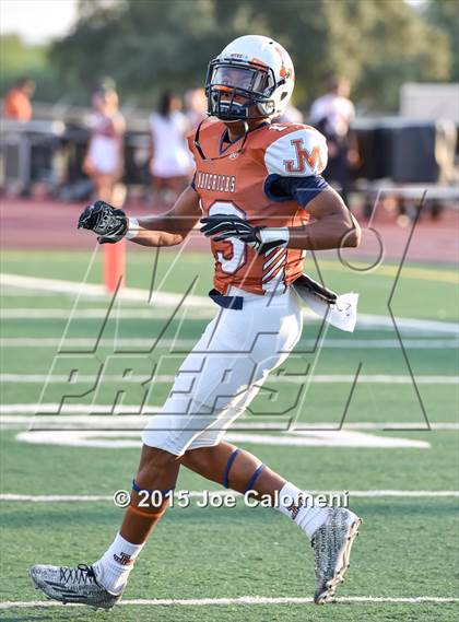 Thumbnail 2 in MacArthur [Douglas] vs Madison (BAC) photogallery.