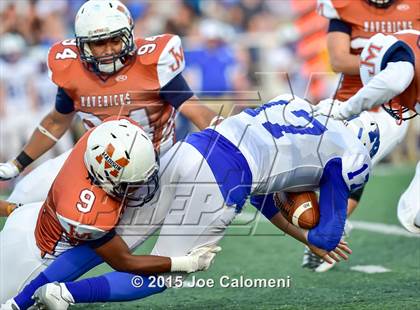 Thumbnail 2 in MacArthur [Douglas] vs Madison (BAC) photogallery.